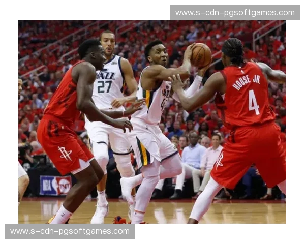 中乌之战悬念拉满：中国vs乌兹别克全方位深度预测，谁能笑傲亚洲之巅？